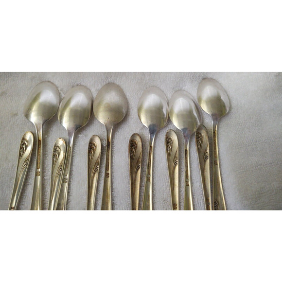 Holmes & Edwards Silverplate Silverware Romance Pattern Spoons 12 Pieces - Picture 8 of 11